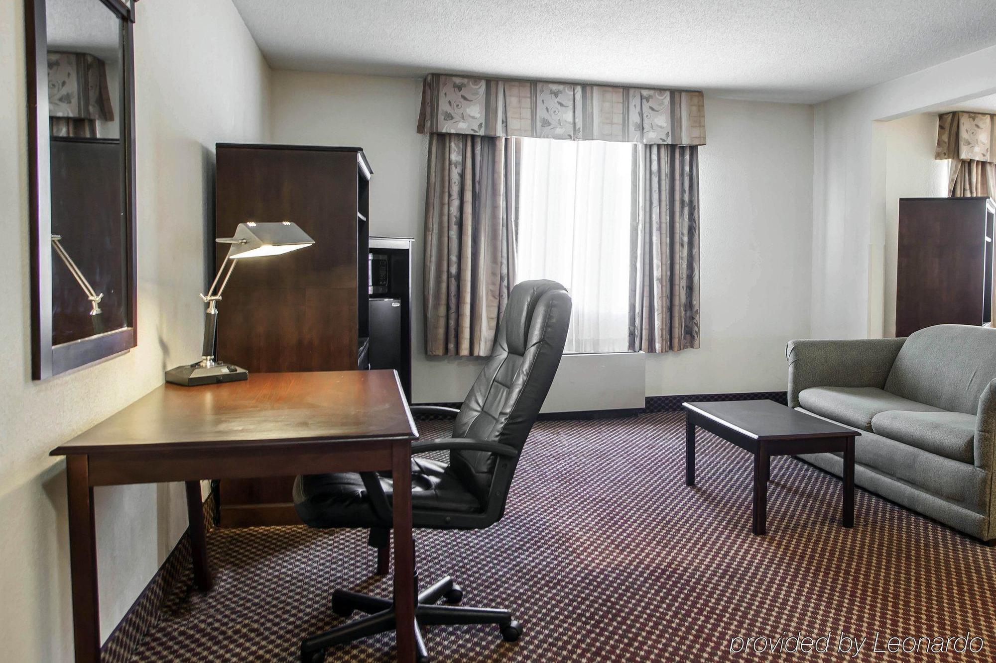 Quality Inn & Suites Bloomington University Area Luaran gambar